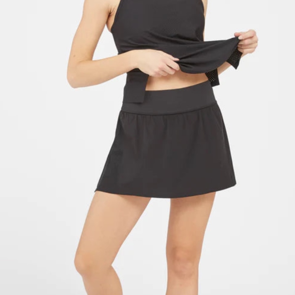 Spanx Get Moving Tennis Skort Tennis Skirt in Black